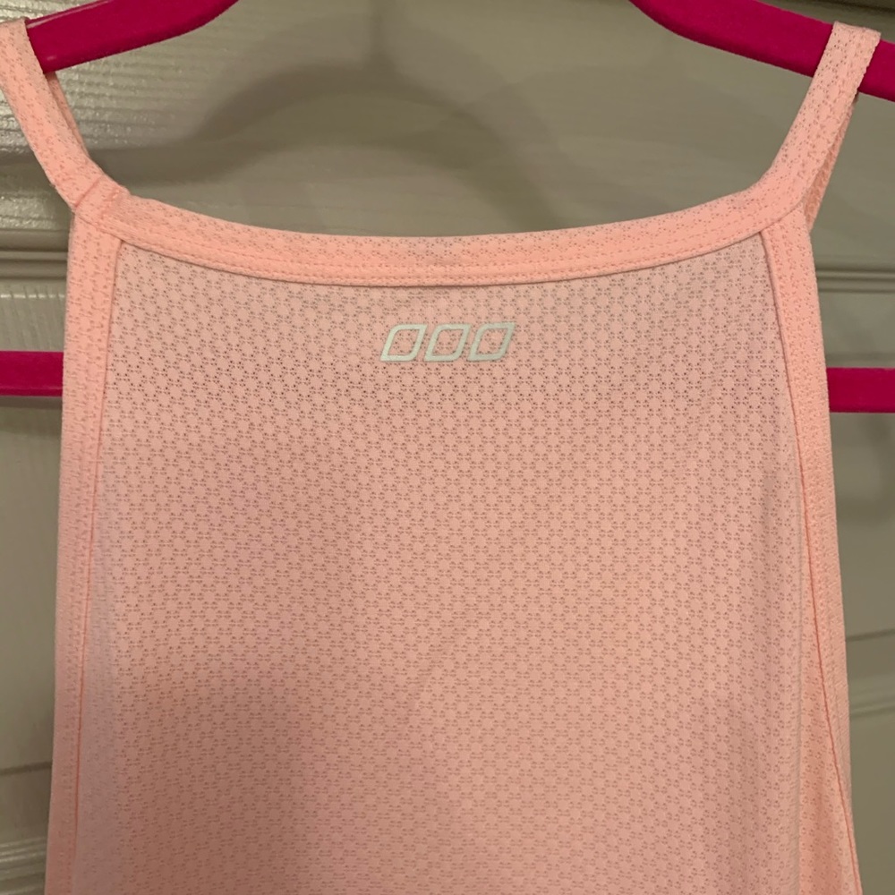 LIKE NEW LORNA JANE ACTIVE TANK